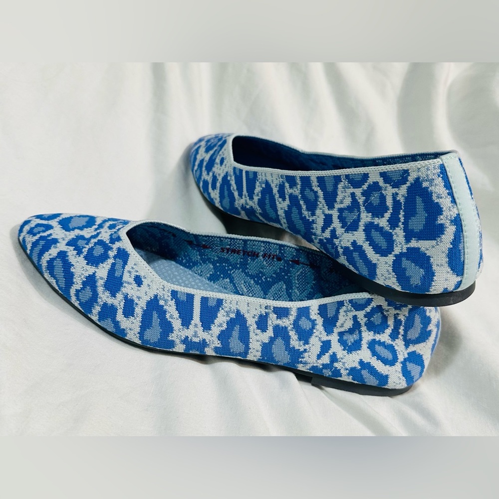 Skechers Lt Blue Ballet Flats Air-Cooled Memory Foam Stretch Sz 9.5 Cheetah